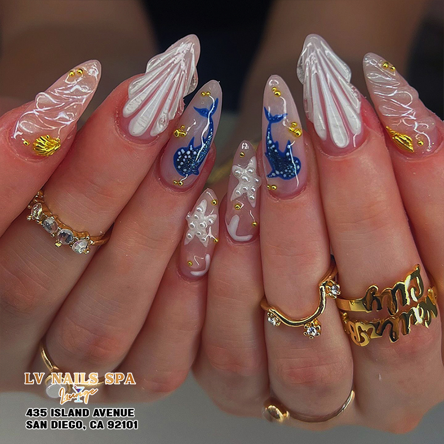 Trending July Nail Ideas